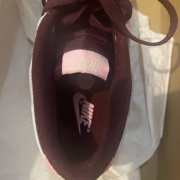 Dunk lows VALENTINES DAY 2023 - Picture 5 of 5